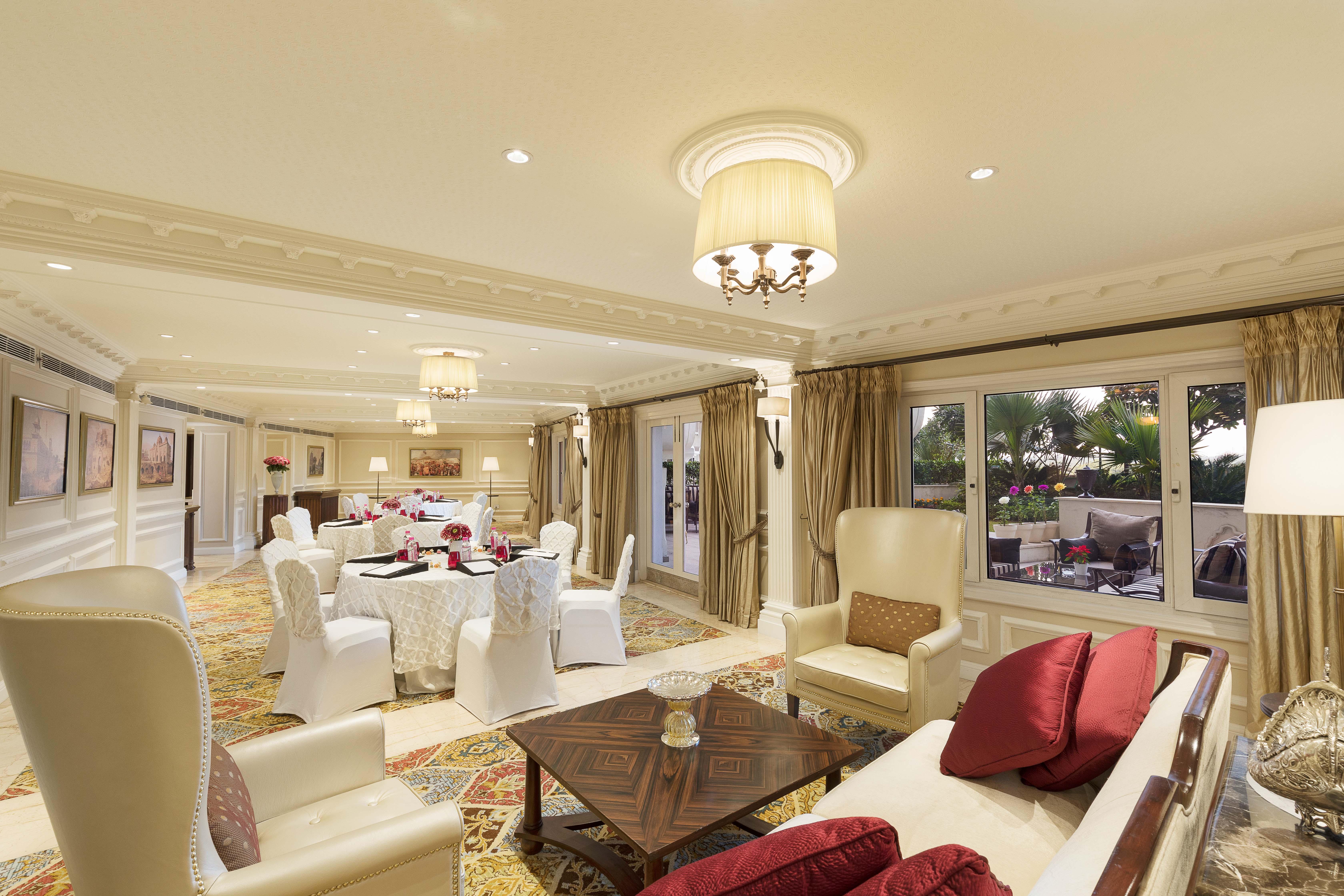 Taj Palace, Új-Delhi Kültér fotó A suite at the Four Seasons Hotel