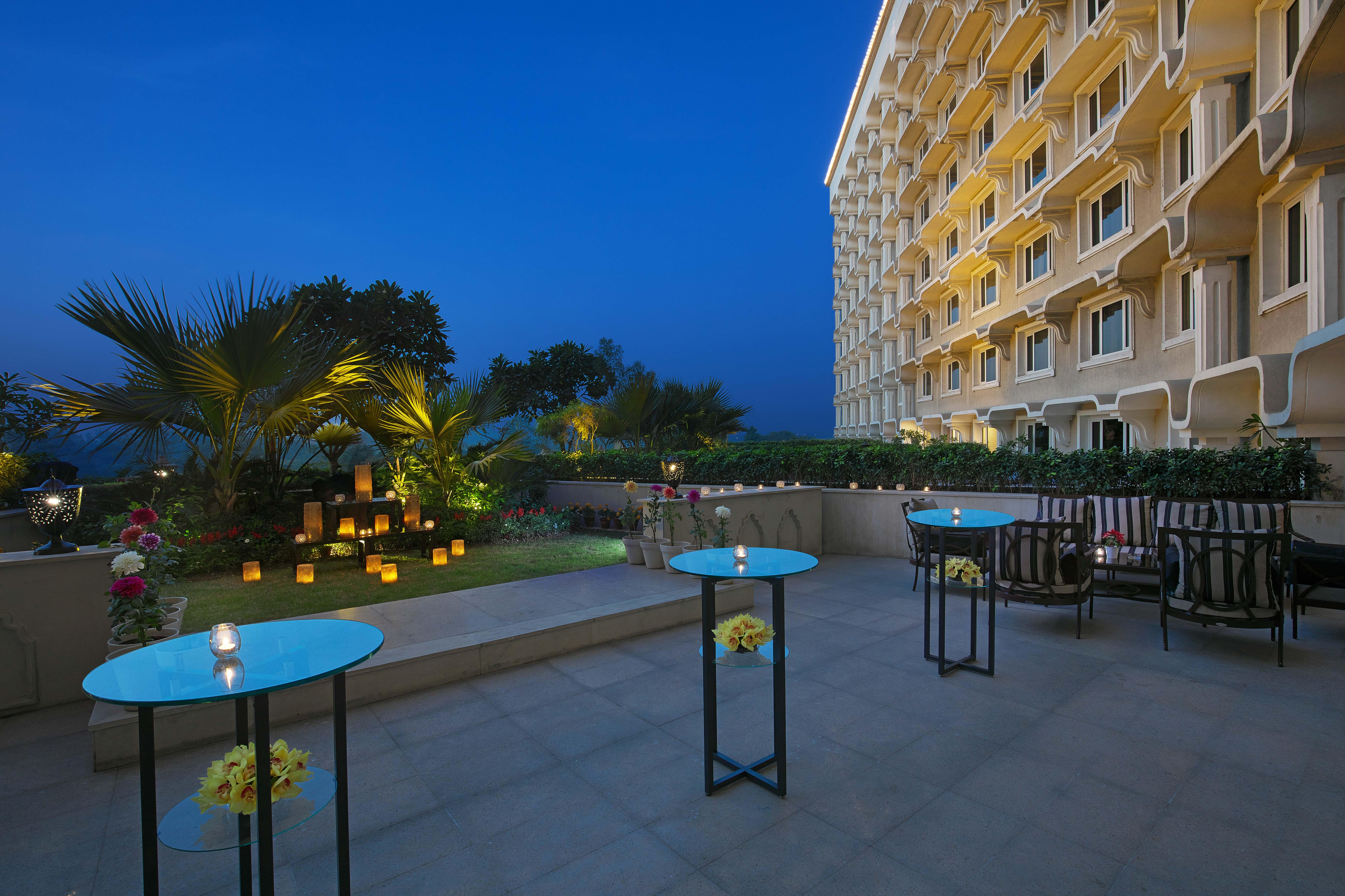 Taj Palace, Új-Delhi Kültér fotó The Terrace at The Oberoi, Mumbai